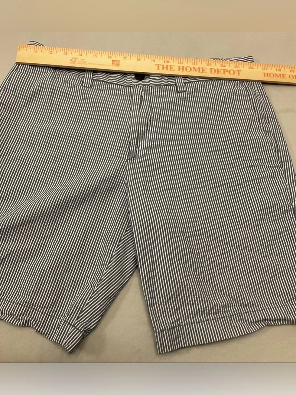 Banana Republic Men’s Aiden Chino Blue and White Striped Flat-Front Shorts